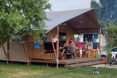 glamping-header-1-1_0001_3c74fec4-f3ab-4129-aa3b-d851e5489319-1